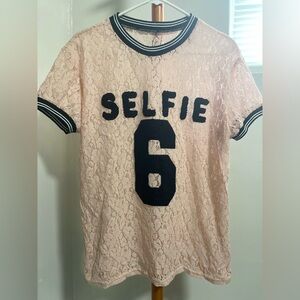 Pink Lace Selfie 6 good for sports occasions and lightweight